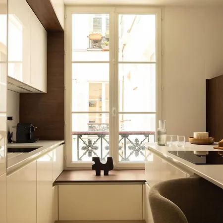Elegant - 2br- 6p- Gare Saint Lazare Daire Paris